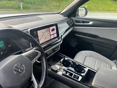 2024 Volkswagen Atlas Cross Sport 2.0T SEL R-Line