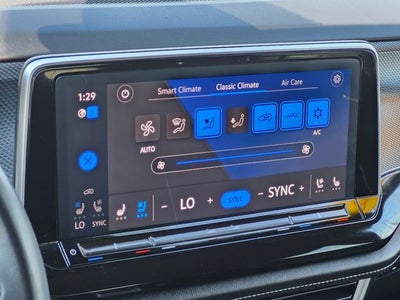 2025 Volkswagen Atlas Cross Sport 2.0T SEL Premium R-Line