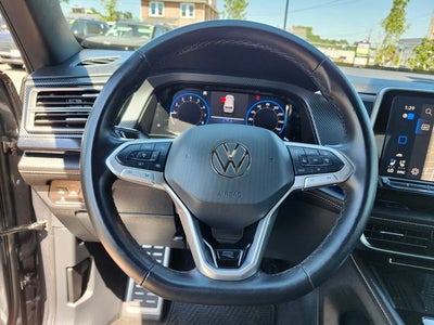 2025 Volkswagen Atlas Cross Sport 2.0T SEL Premium R-Line