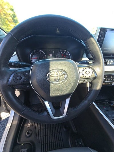 2020 Toyota RAV4 XLE Premium