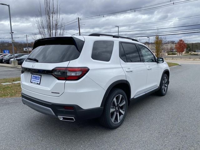 2025 Honda Pilot Touring