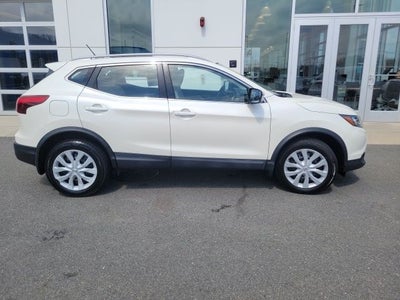 2018 Nissan Rogue Sport SV