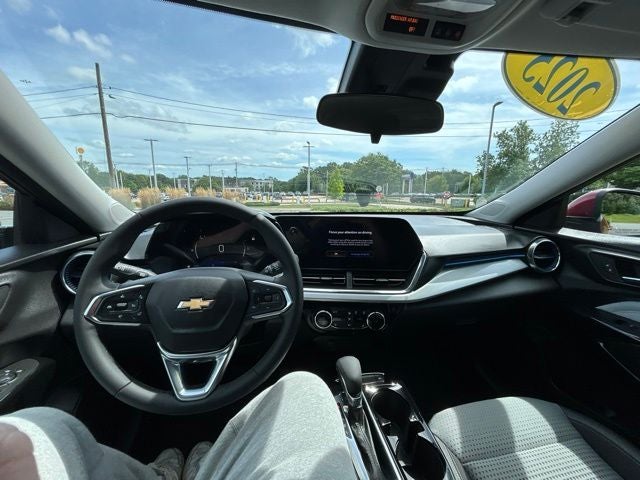 2025 Chevrolet Trax LT