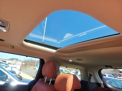 2025 Kia Carnival SX