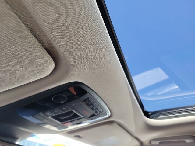 2025 Kia Carnival SX