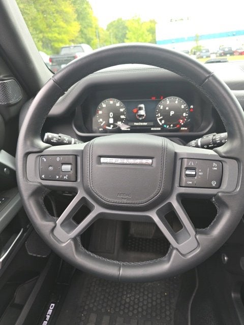 2023 Land Rover Defender 110 X-Dynamic SE