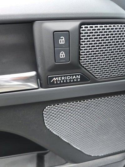 2023 Land Rover Defender 110 X-Dynamic SE