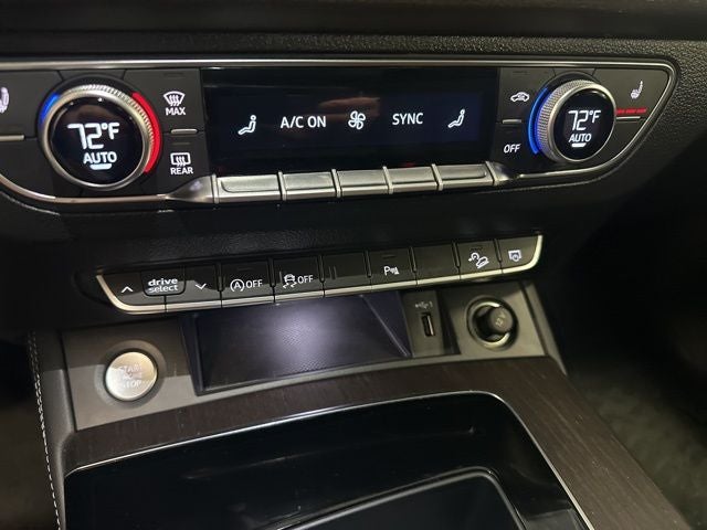 2023 Audi Q5 45 S line Premium quattro