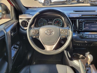 2018 Toyota RAV4 Hybrid SE