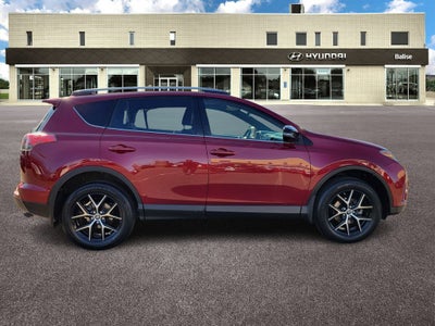 2018 Toyota RAV4 Hybrid SE