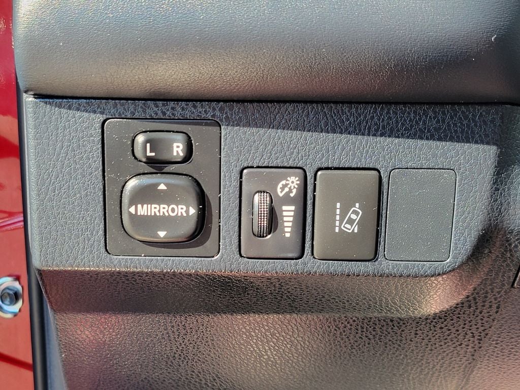 2018 Toyota RAV4 Hybrid SE